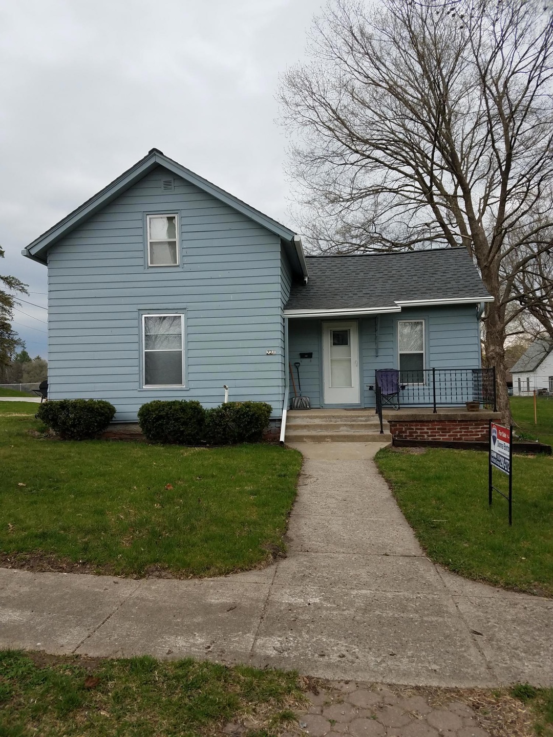 221 Metcalf St, Maxwell, IA 50161 - photo 1