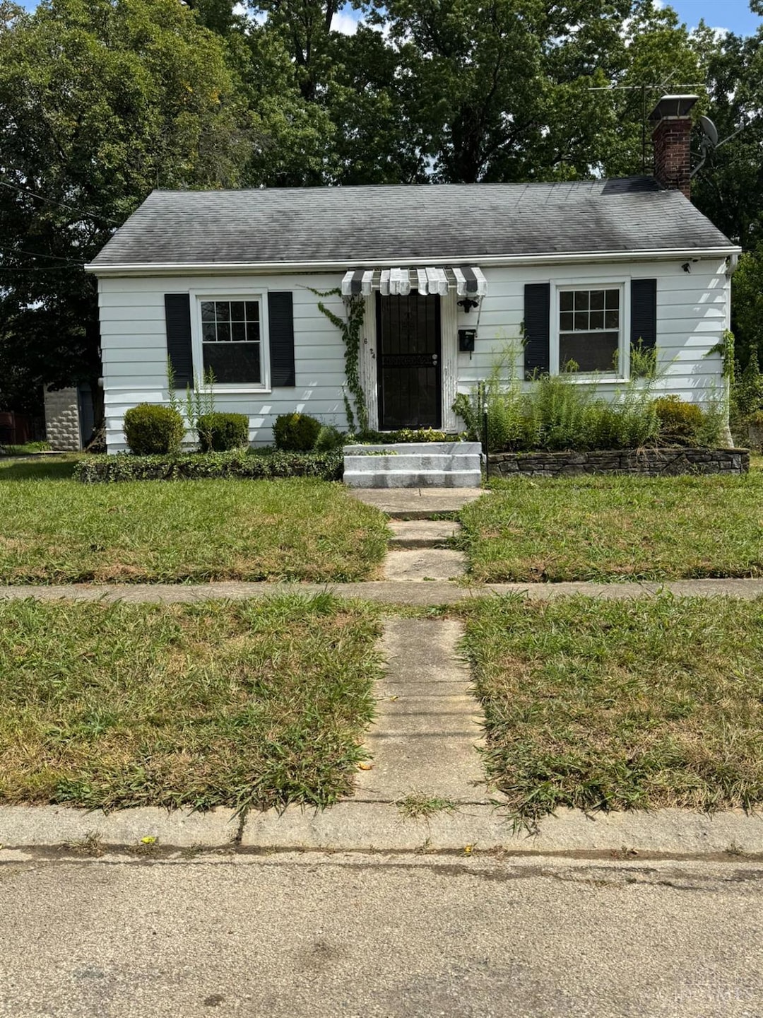 For Sale $165,000 • Co-Listing Agent