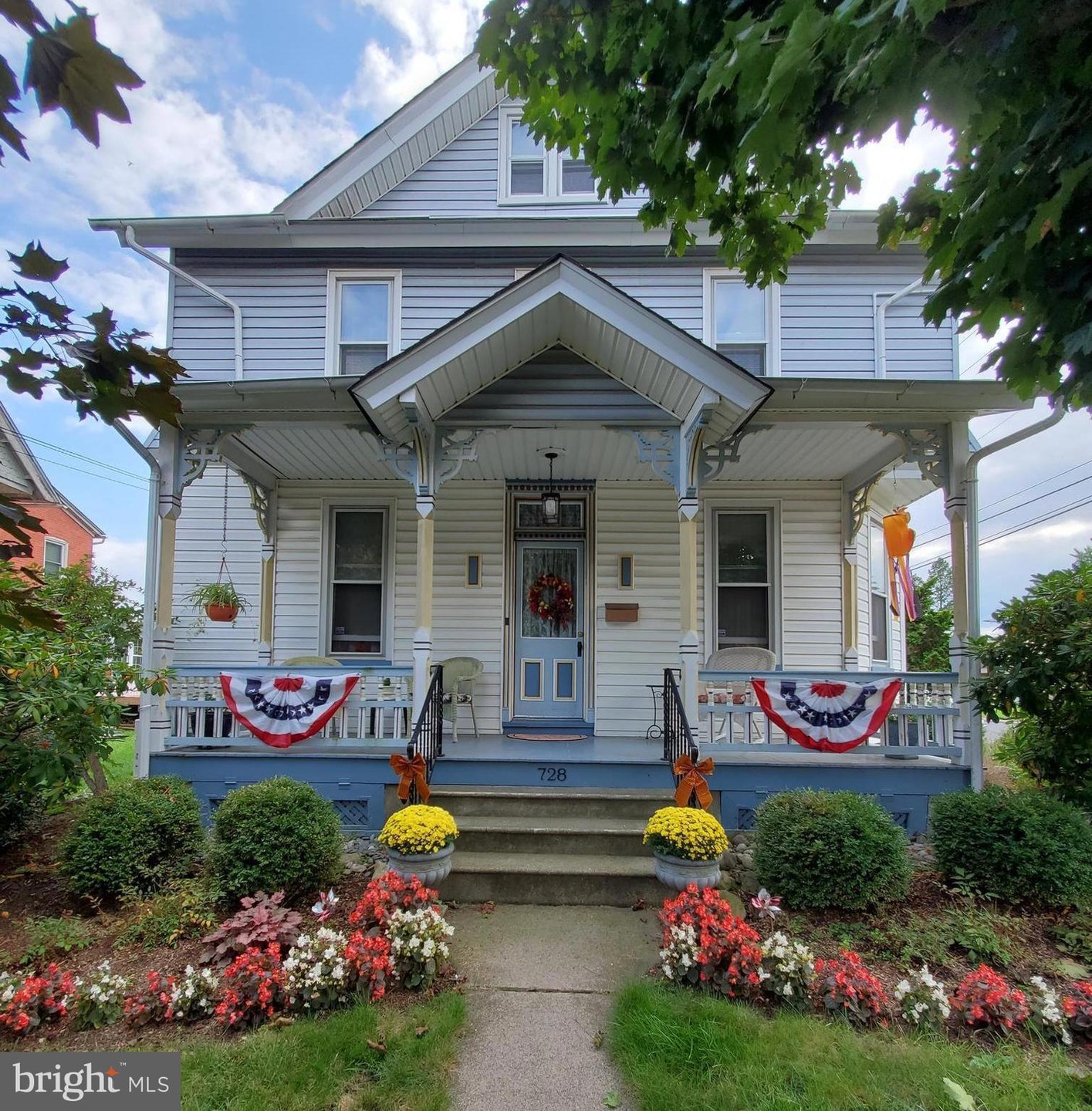 728 Juniper St, Quakertown, PA 18951 - photo 1