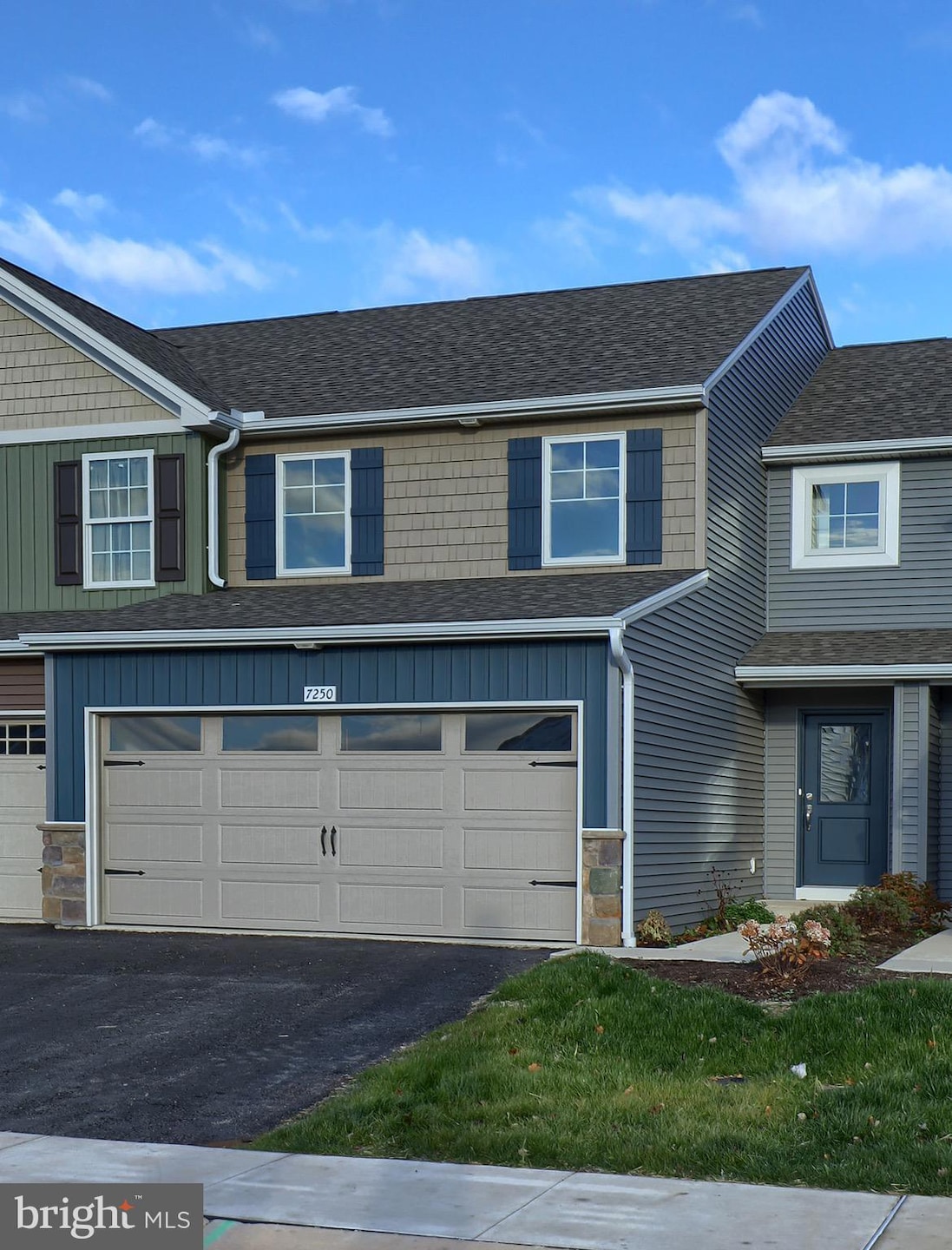 7250 White Oak Blvd, Skyline View, PA 17112 - photo 1