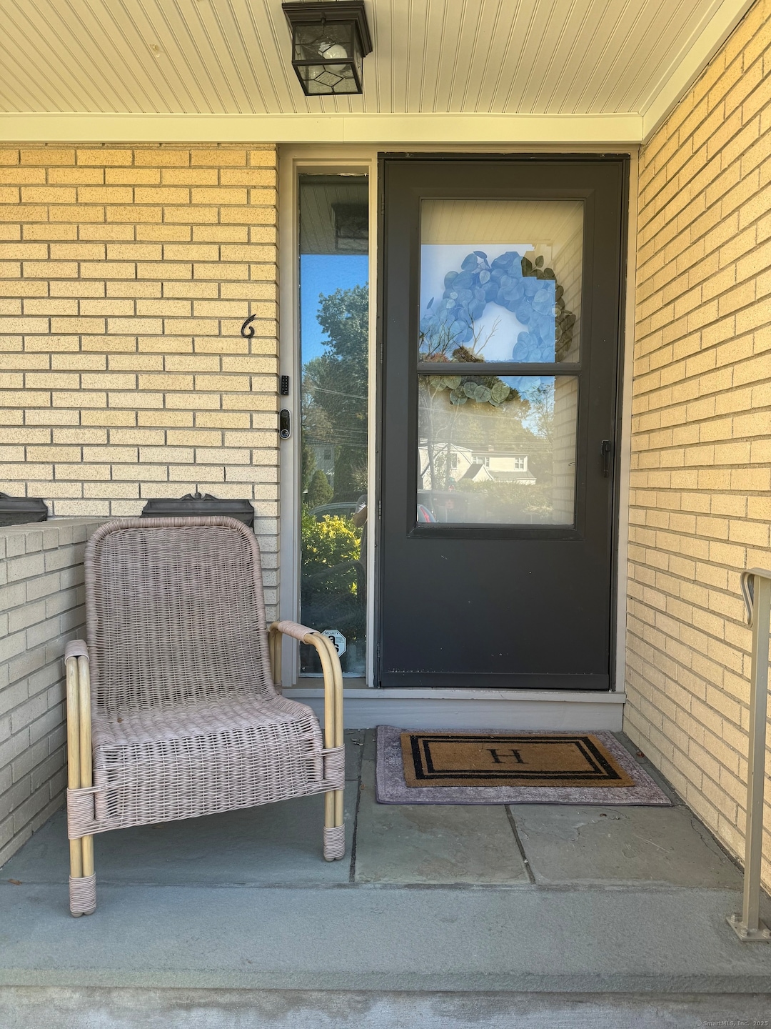 10 Mead St unit 6, Stamford, CT 06907 - photo 1