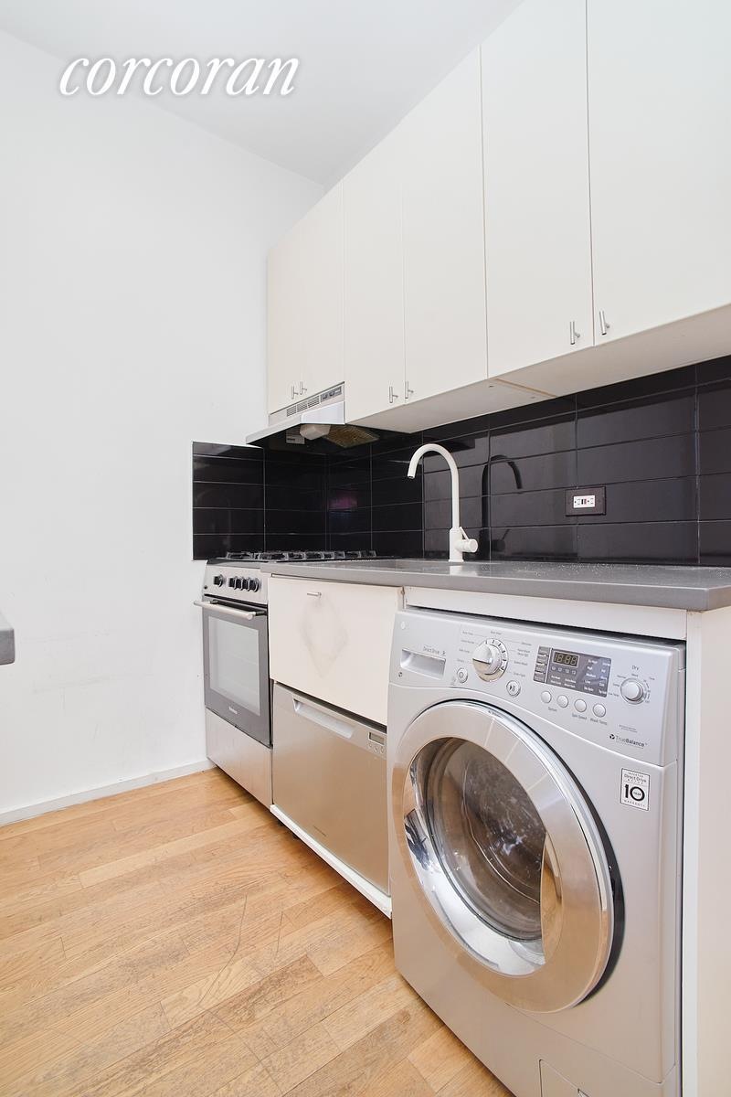 410 W 36th St unit 3-RW, New York, NY 10018 - photo 1