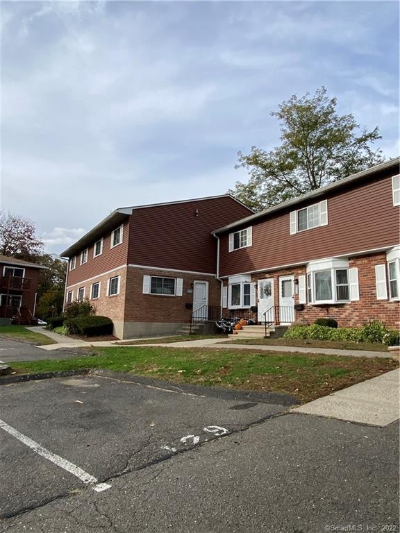 35 Leslie Rd unit G, Bridgeport, CT 06606 - photo 1