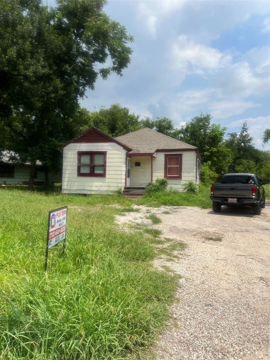 7823 Dixie Dr, Houston, TX 77087 - photo 1