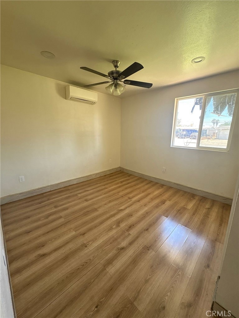 1053 W Ave unit J14, Lancaster, CA 93534 - photo 1