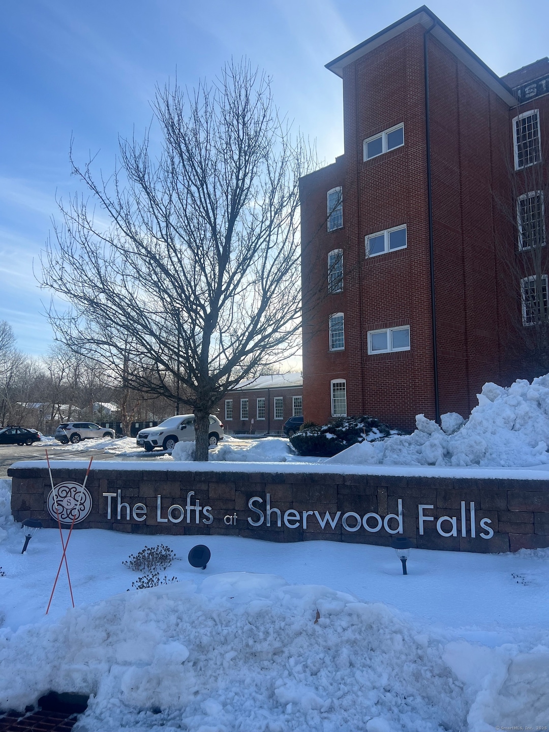 Welcome to The Lofts at Sherwood Falls