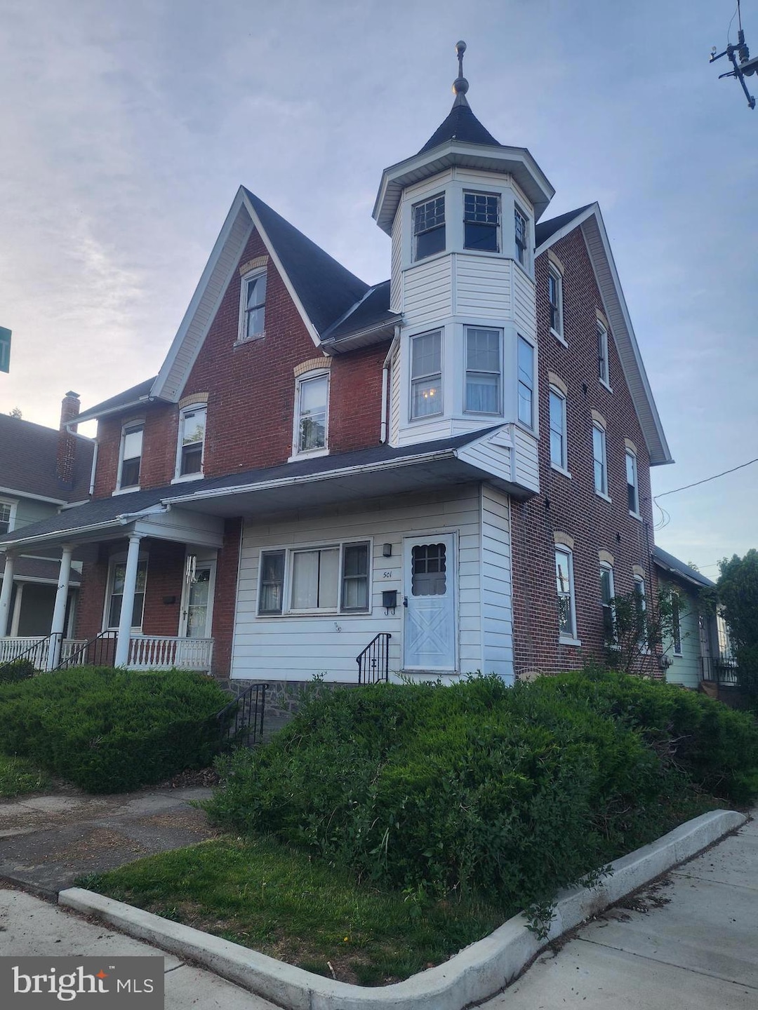 501 Juniper St, Quakertown, PA 18951 - photo 1