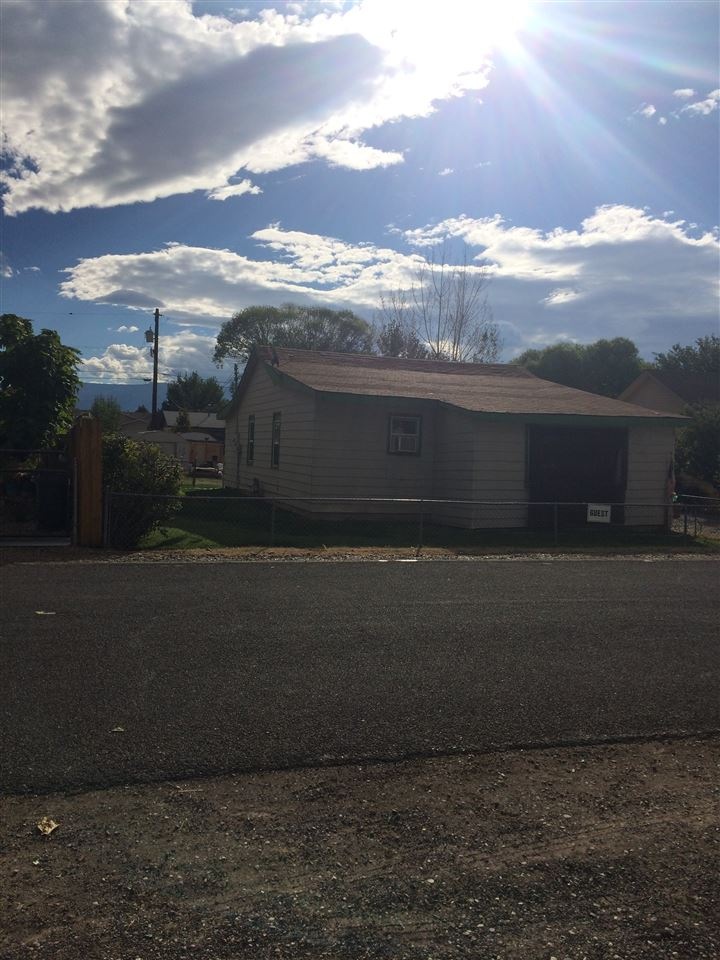 522 Morning Glory Ln, Grand Junction, CO 81504 - photo 1