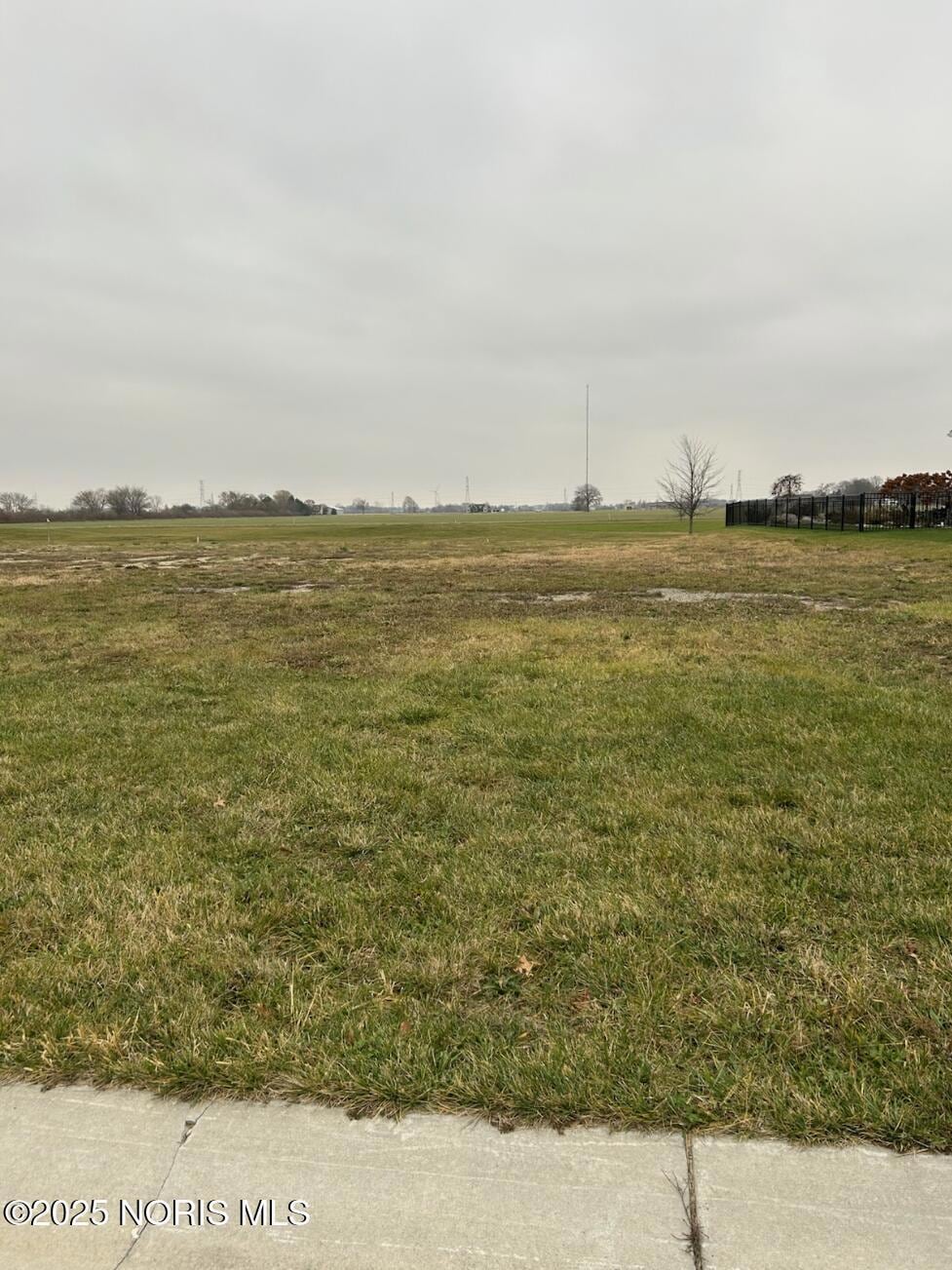 5514 Eagles Landing Dr, Oregon, OH 43616 - photo 1