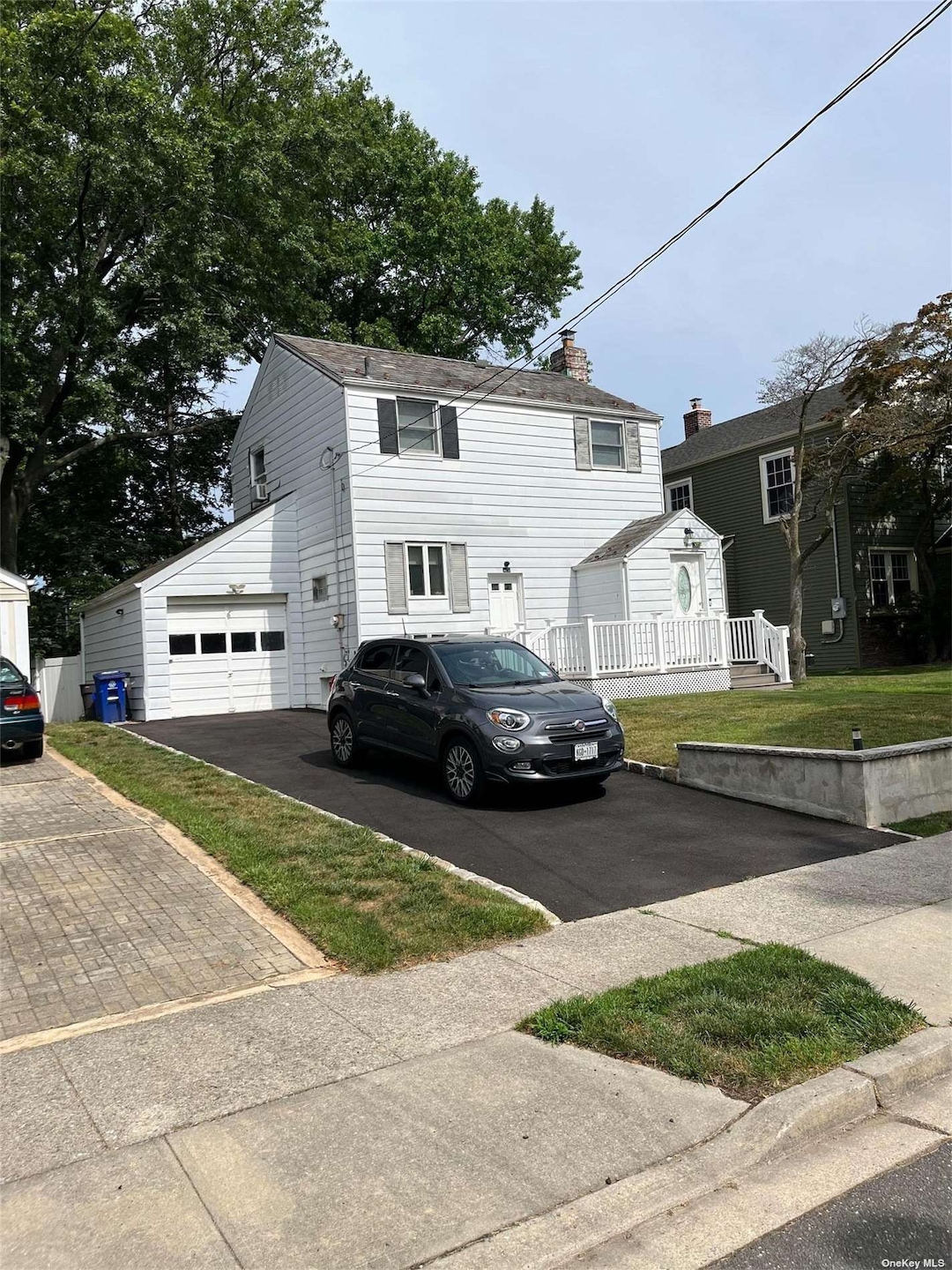 9 Gotham St, Valley Stream, NY 11581 - photo 1