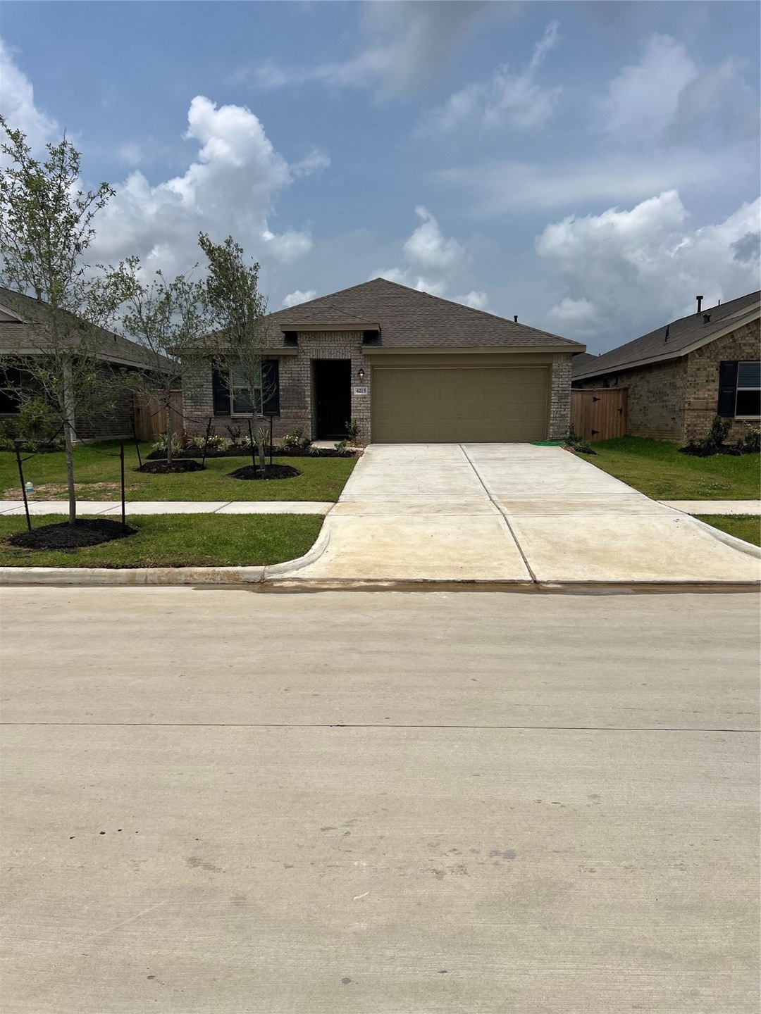 4215 Aliaga Arbor Trail, Baytown, TX 77521 - photo 1
