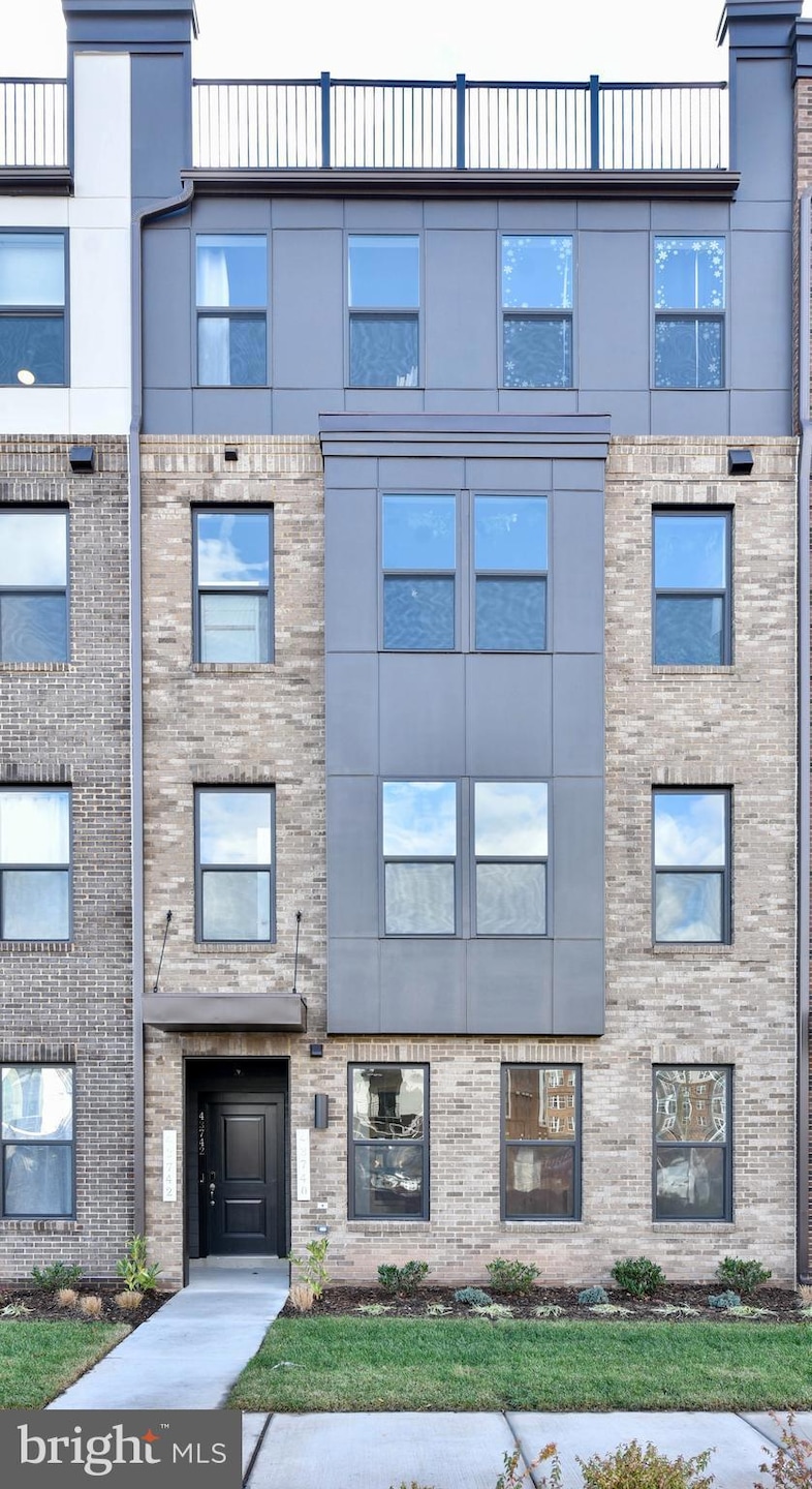 For Rent $3,100/month