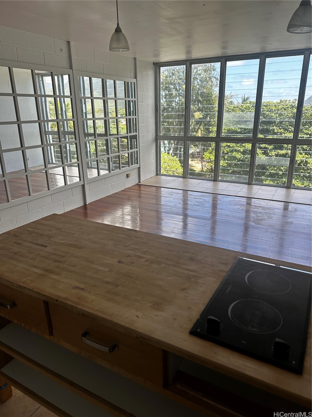 Hanohano Hale unit 618, Hauula, HI 96717 - photo 1