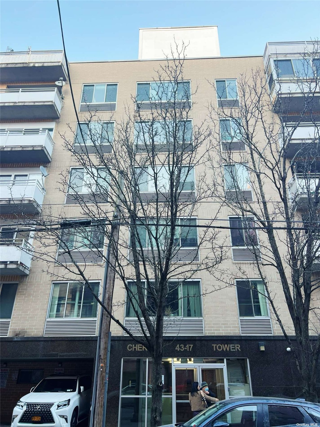 43-17 Union St unit 8A, Flushing, NY 11355 - photo 1