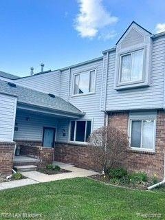 Welcome Home to 726 Claire Point Circle