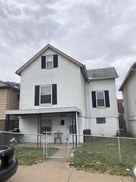 Welcome home to 30 Rudolph St., quiet street in Mc