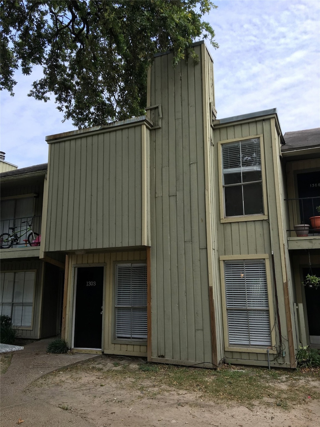 5625 Antoine Dr unit 1303, Houston, TX 77091 - photo 1