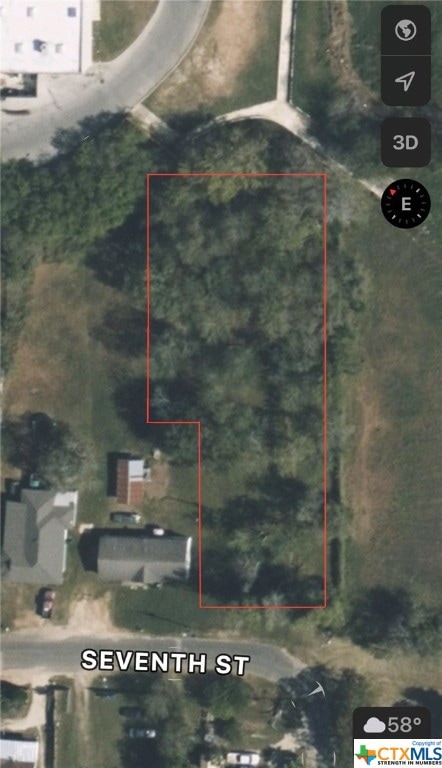 937 7th St. Floresville, TX