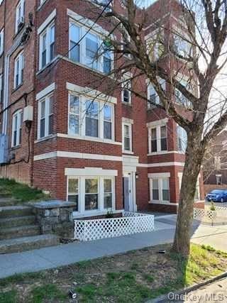 24 Barclay St unit 2 A, Poughkeepsie, NY 12601 - photo 1