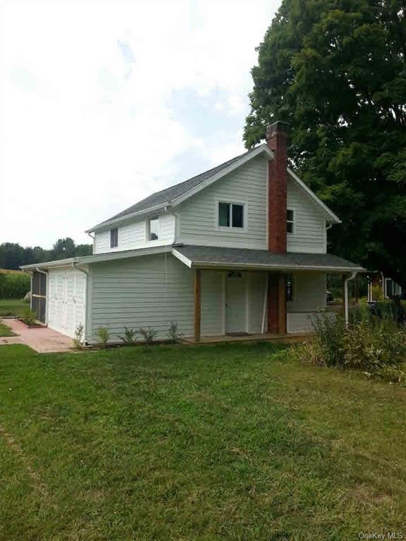 112 Starbarrack Rd, Red Hook, NY 12571 - photo 1