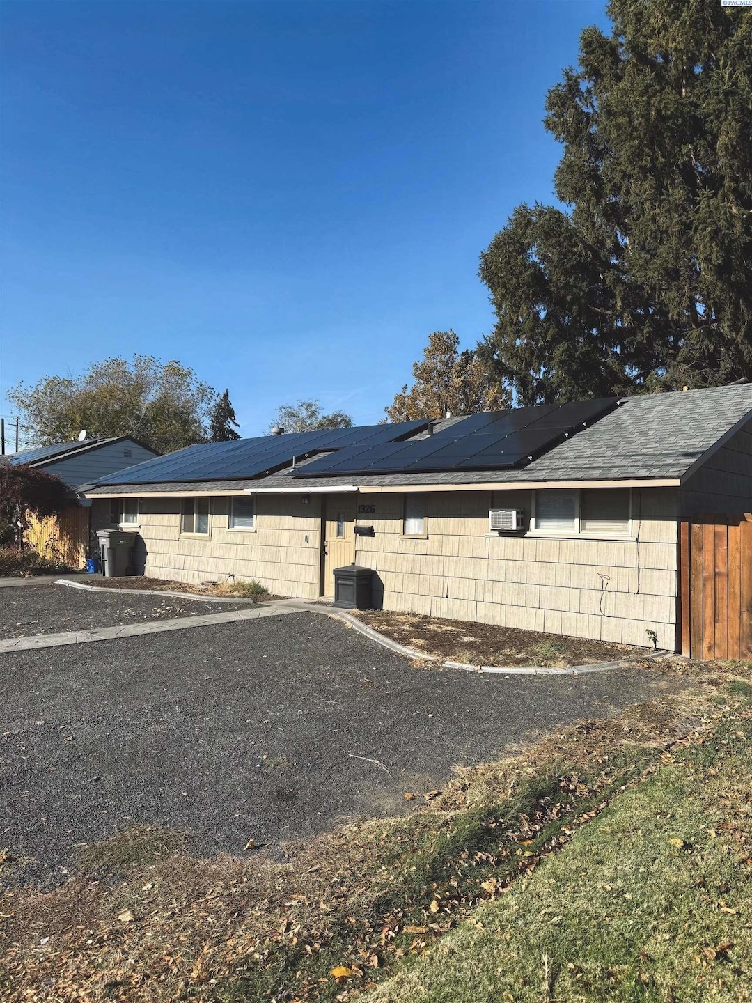 1326 W 4th Ave, Kennewick, WA 99336 - photo 1