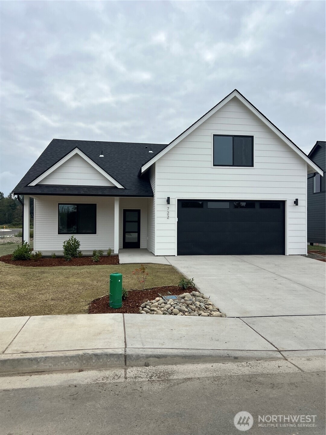 722 E 5th St, Nooksack, WA 98276 - photo 1