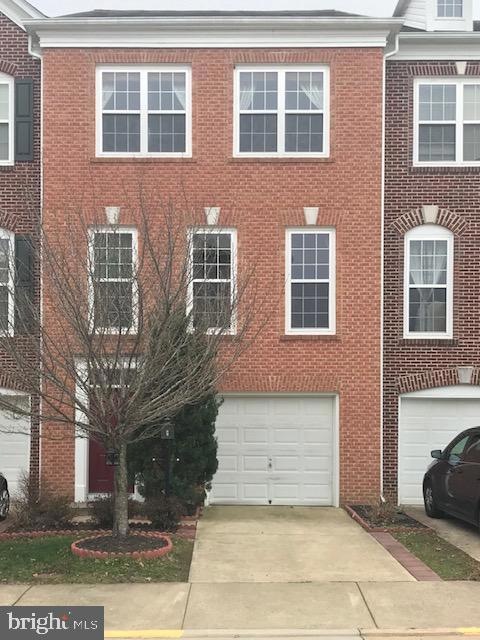 8211 Singleleaf Ln, Lorton, VA 22079 - photo 1