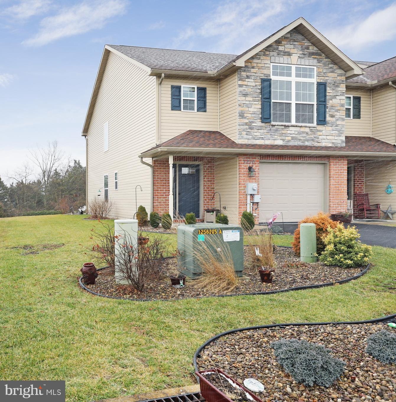 1210 Emilys Ct, Greencastle, PA 17225 - photo 1