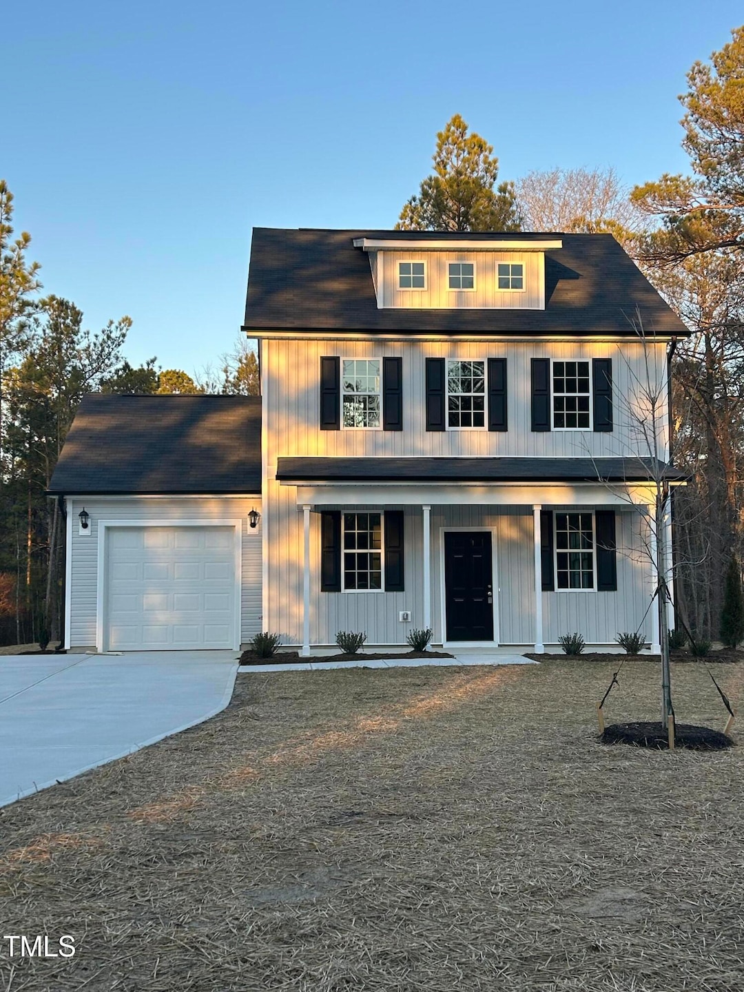 Sold $304,900