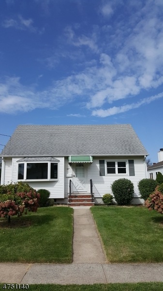 327 N 10th Ave, Manville, NJ 08835 - photo 1