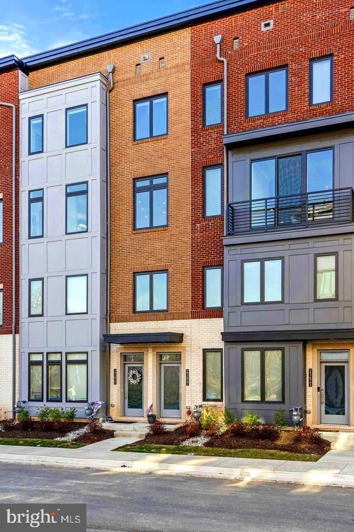 23627 Waterford Downs Terrace, Ashburn, VA 20148 - photo 1