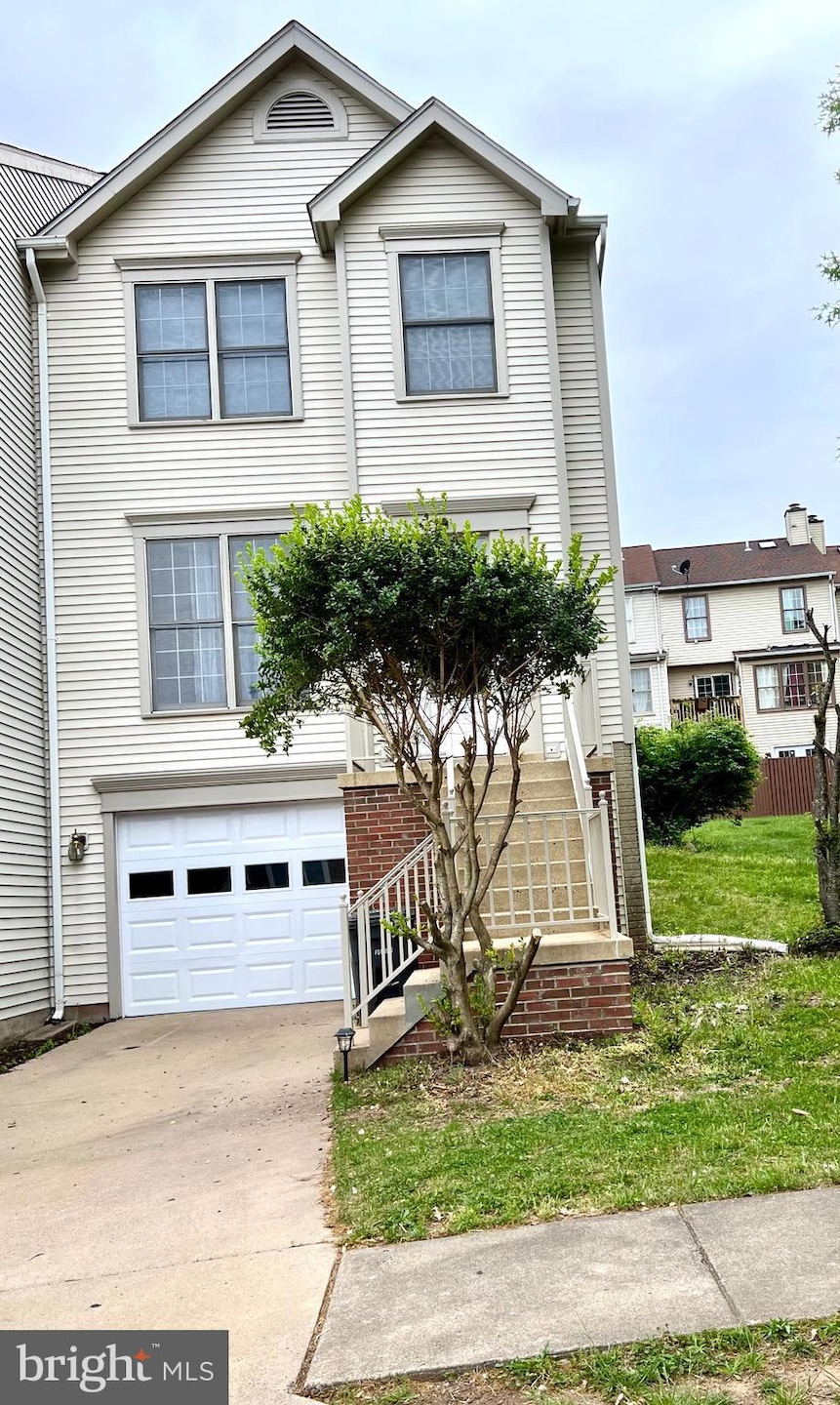 10815 Campaign Ct, Manassas, VA 20109 - photo 1