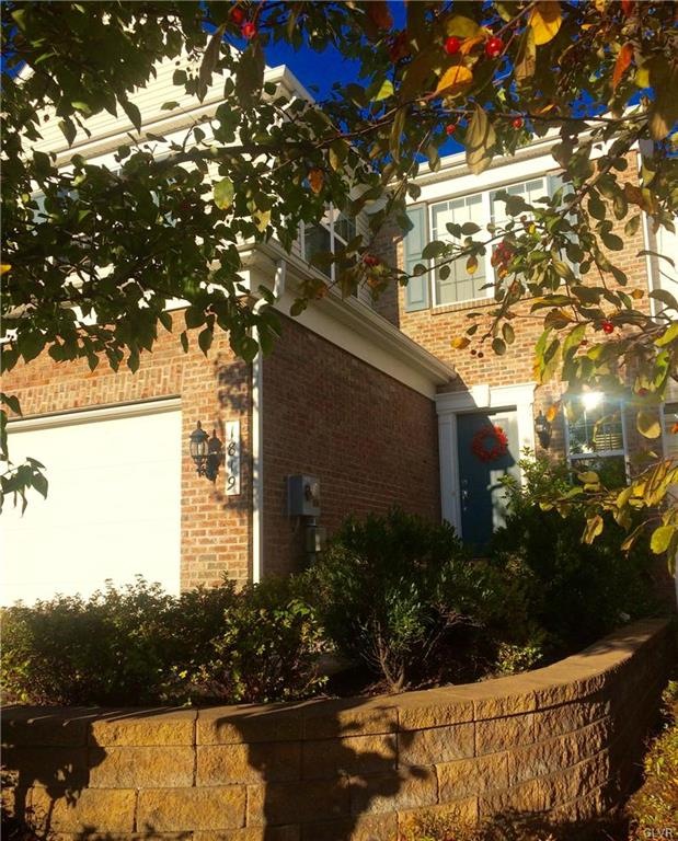 1819 Emerald Dr, Orefield, PA 18069 - photo 1