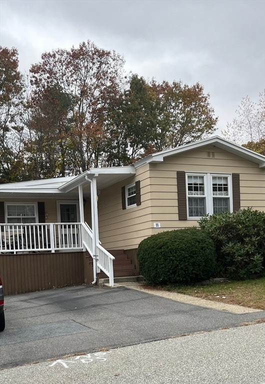 11 Sonia Dr, Marlborough, MA 01752 - photo 1