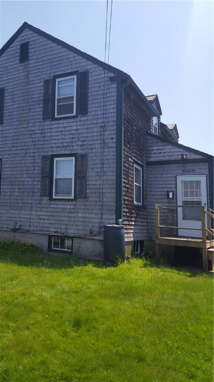 22 Morgan St, Newport, RI 02840 - photo 1