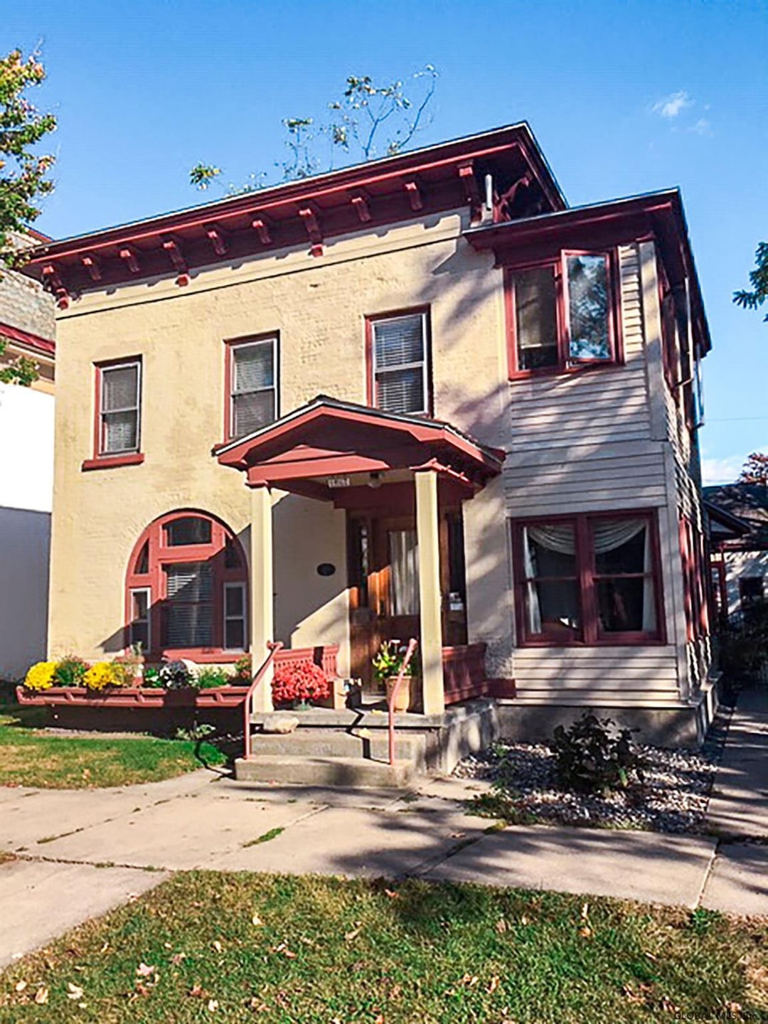 126 Circular St unit 1, Saratoga Springs, NY 12866 - photo 1