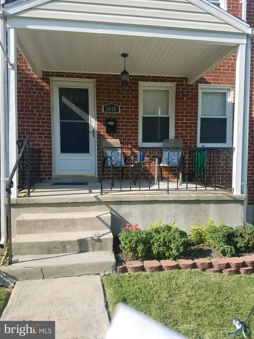 1040 Downton Rd, Halethorpe, MD 21227 - photo 1