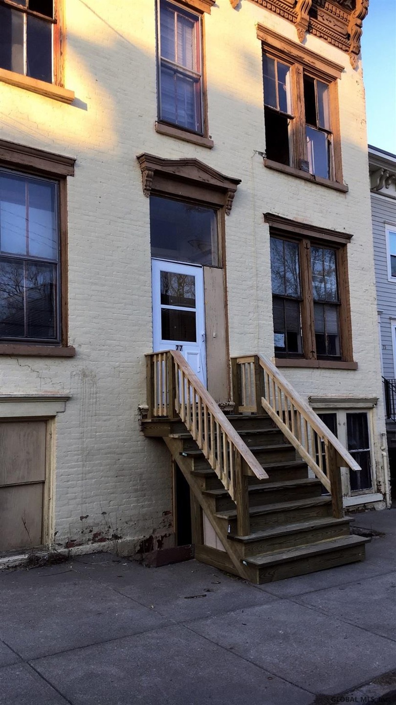 75 2nd St unit 5, Albany, NY 12210 - photo 1