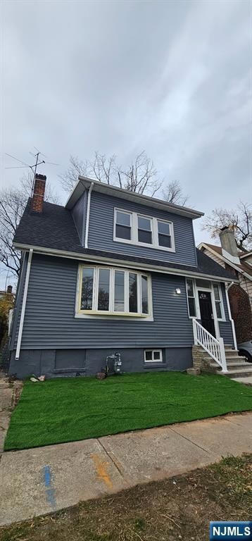 110 Montgomery Ave, Irvington, NJ 07111 - photo 1