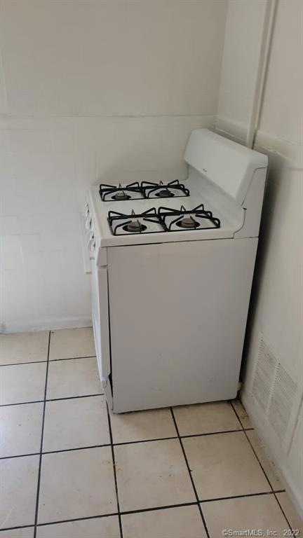 1344 E Main St unit 3, Bridgeport, CT 06608 - photo 1