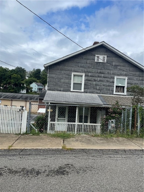 113 Locust St, Muse, PA 15350 - photo 1