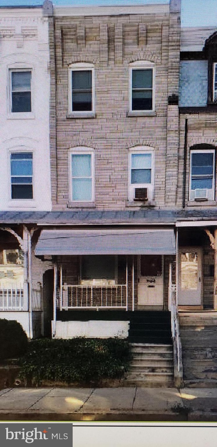 747 N 11th St, Reading, PA 19604 - photo 1