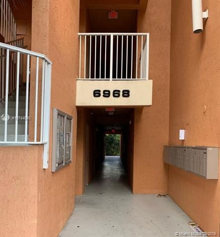 6968 SW 39th St unit F102, Davie, FL 33314 - photo 1