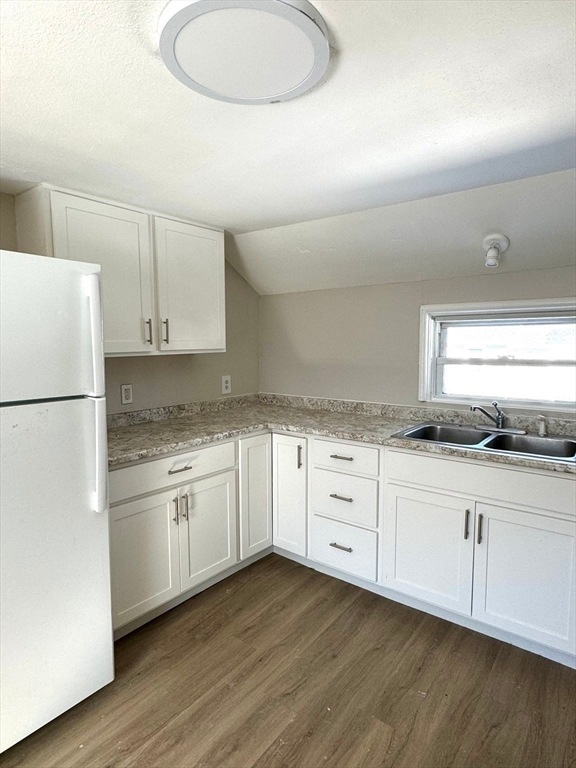 9 Kellogg St unit 2, Westfield, MA 01085 - photo 1