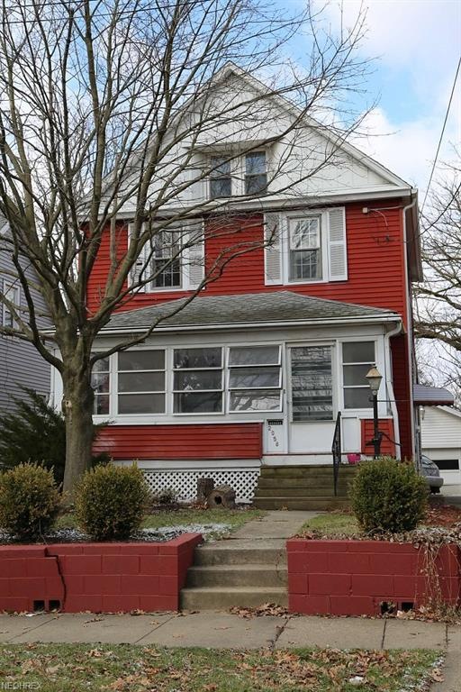 Welcome Home to 2058 16th St. SW!