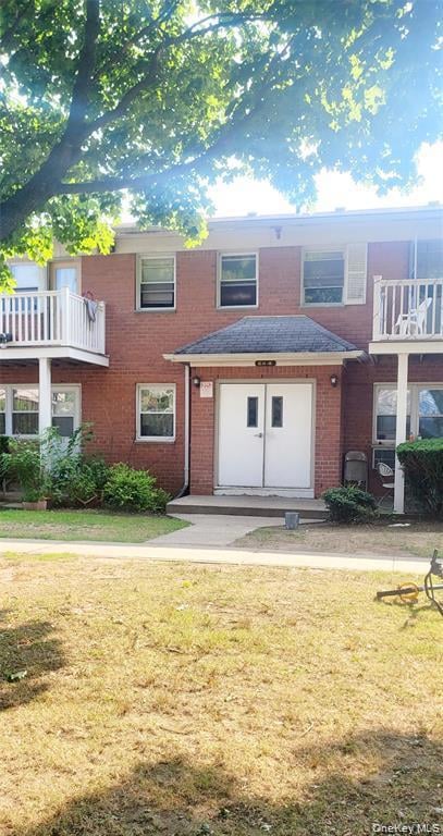 9C Hemlock Dr unit 45, Bay Shore, NY 11706 - photo 1