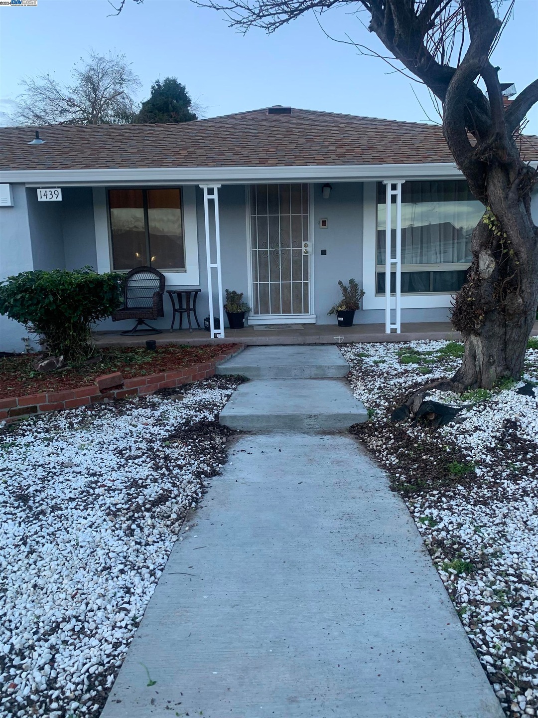 LOVELY 4 BED 1.5 BATHS ADDITION IN GARAGE IS WITH OUT PERMITS AND IS NOT ADDED TO SQ FOOTAGE.LGYARD