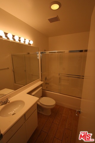 26504 Country Rd, Valencia, CA 91354 - photo 1