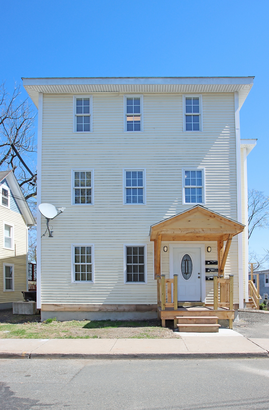 24 Burr Ave, Middletown, CT 06457 - photo 1