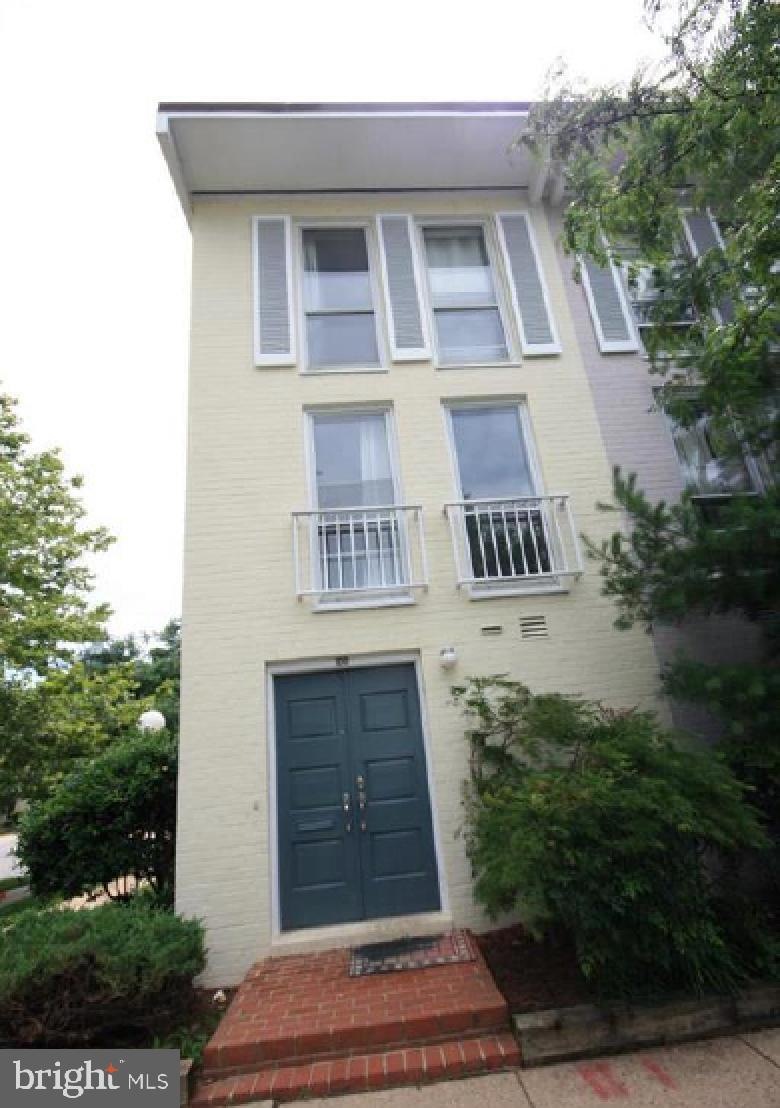 100 G St SW unit 101, Washington, DC 20024 - photo 1